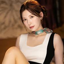 PRED-843发布！出差醒来身边躺着裸体后辈！平时高冷傲娇的她突然变身超黏人甜妹